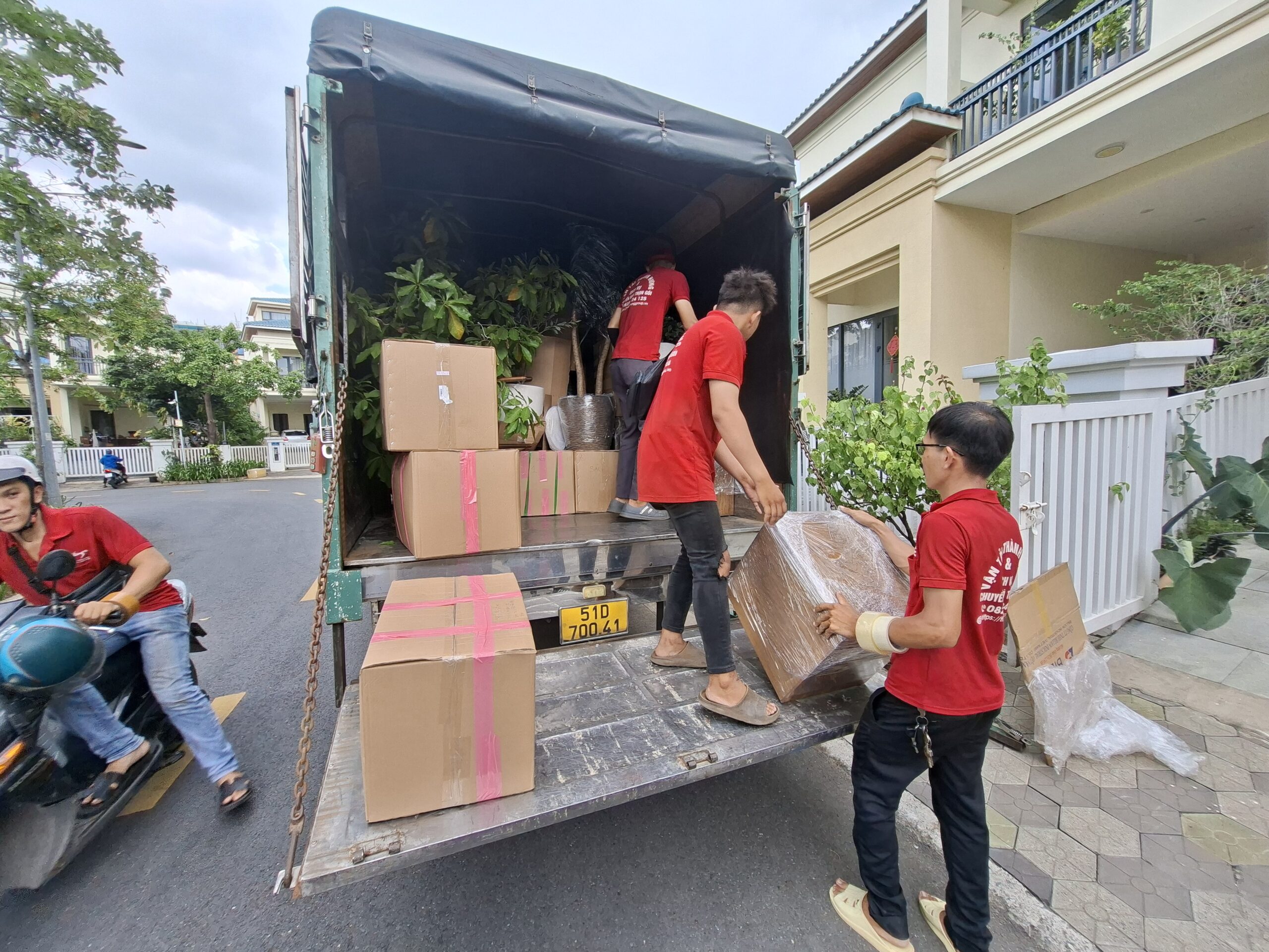 chuyển nhà nhanh chóng giá rẻ