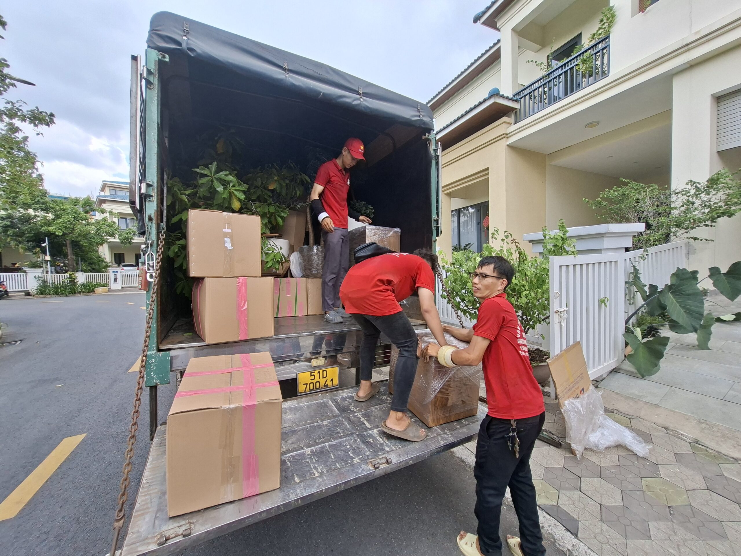 thuê xe tải chở đồ chuyển nhà
